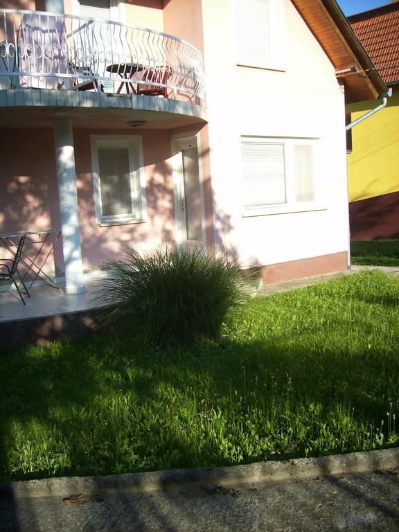 ザラカロシュPorat Houseアパートメント エクステリア 写真