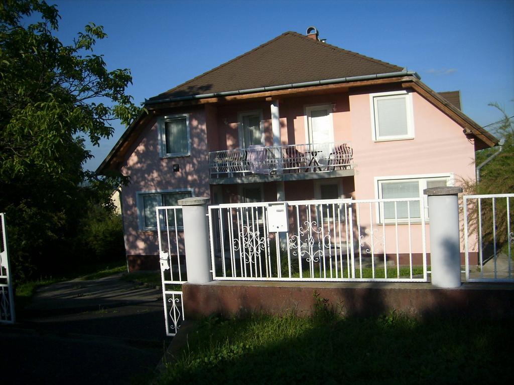 ザラカロシュPorat Houseアパートメント エクステリア 写真