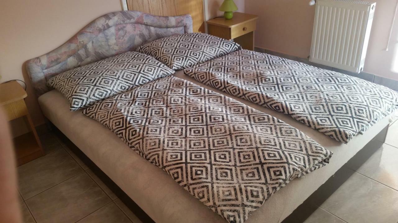ザラカロシュPorat Houseアパートメント エクステリア 写真