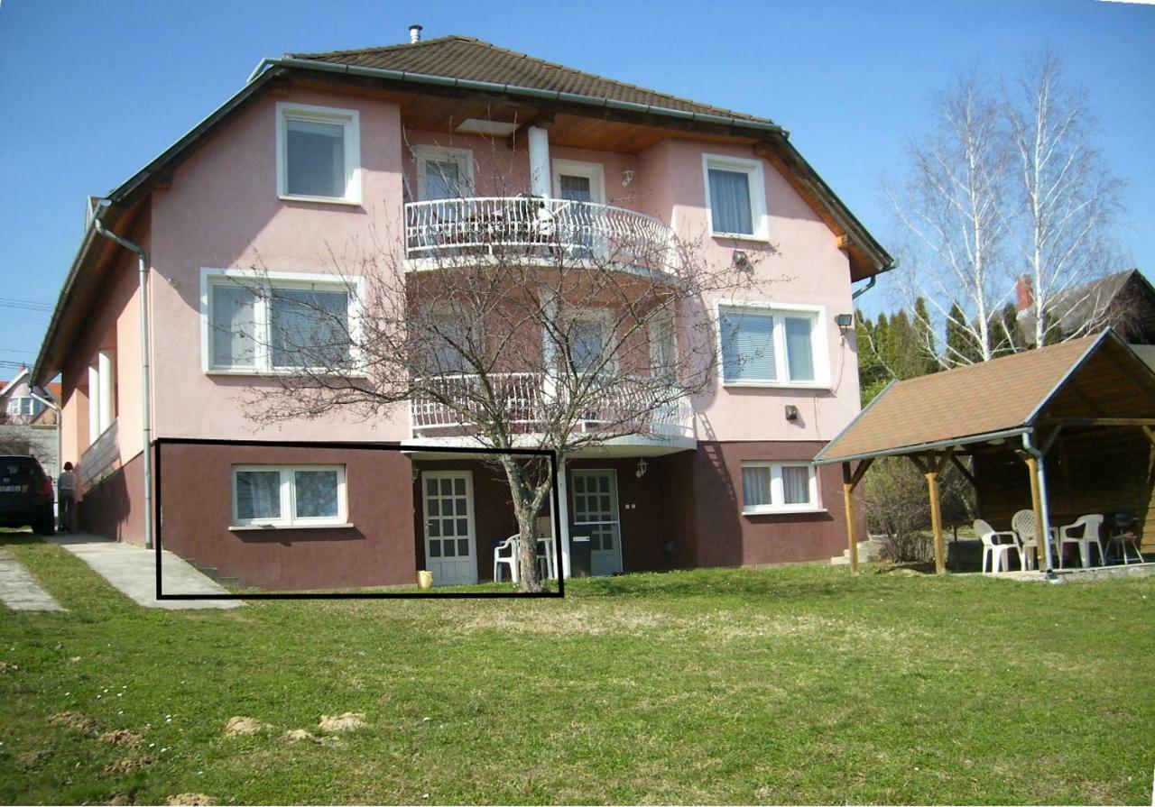 ザラカロシュPorat Houseアパートメント エクステリア 写真