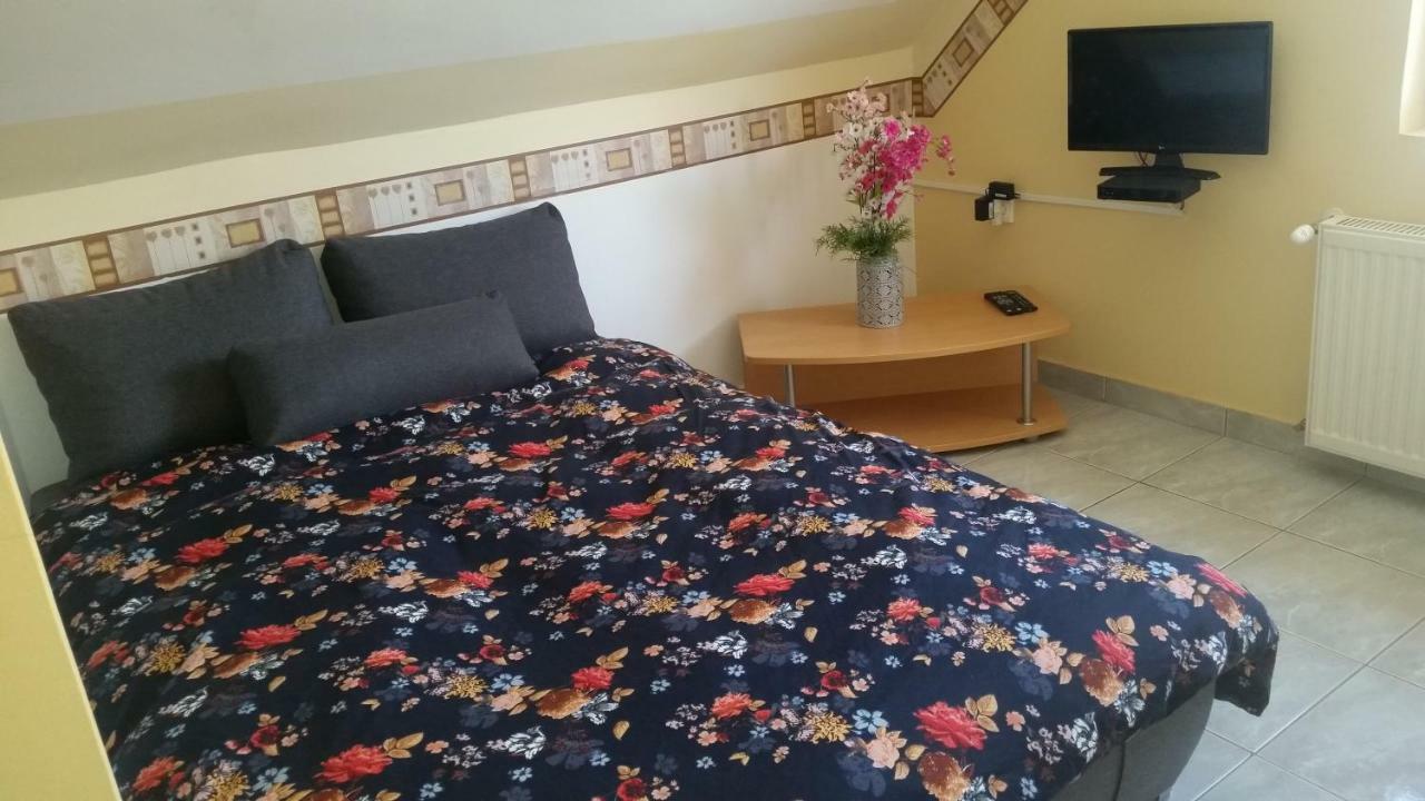 ザラカロシュPorat Houseアパートメント エクステリア 写真